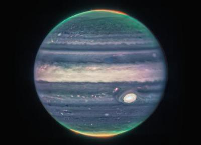 تلسکوپ جیمز وب جزئیات بینظیری از پادشاه منظومه شمسی ثبت کرد